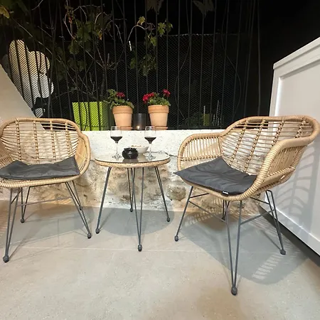 Appartamento Amaro Luxury & With Balcony Zara