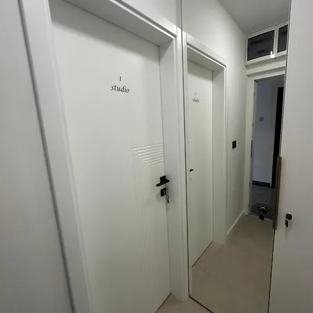 Amaro Luxury & With Balcony * Zára