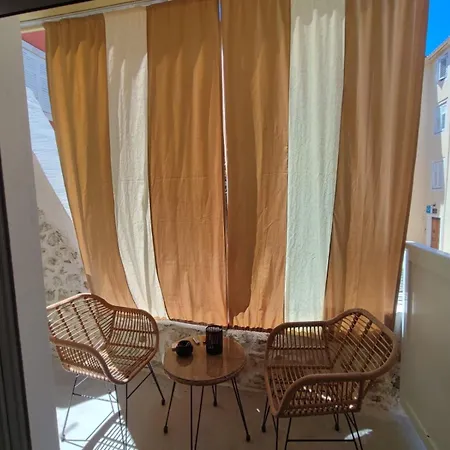 Lägenhet Amaro Luxury & With Balcony Zadar
