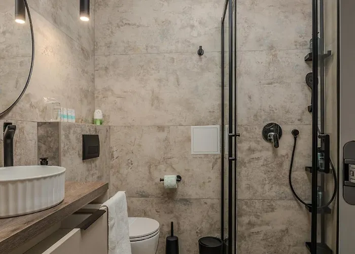 Amaro Luxury & With Balcony Apartman