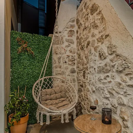 Amaro Luxury & With Balcony Apartamento