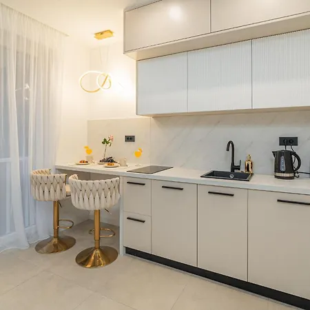 Amaro Luxury & With Balcony Zadar